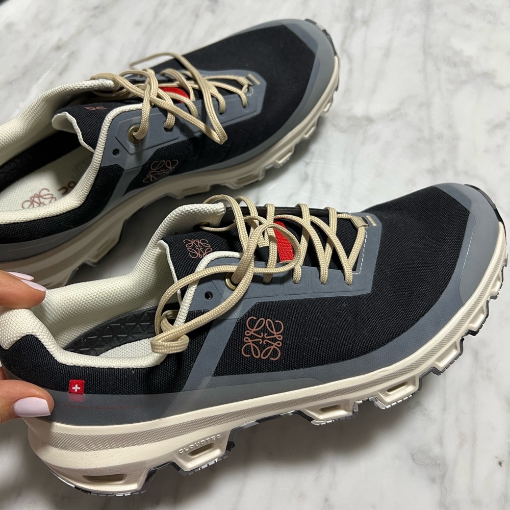 NWT LOEWE X ON BRAND sneakers
